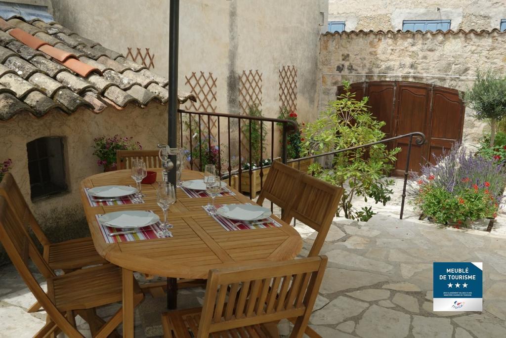 Le Jardin Du Village - Valbonne Ruang foto